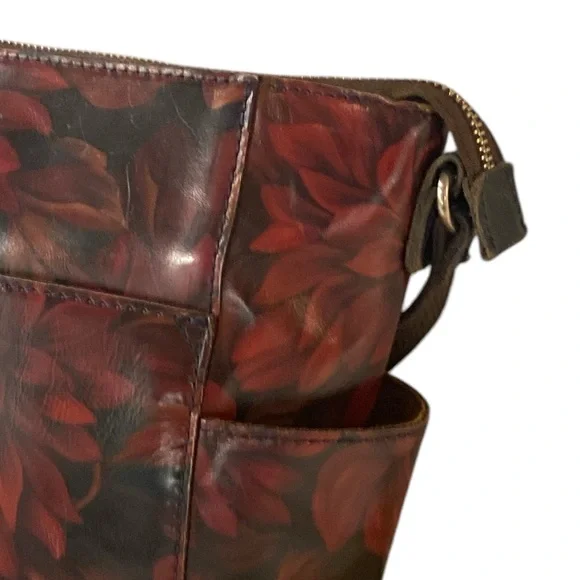 Patricia Nash Aveley Rustic Mums Leather Crossbody w/Dust Bag - EC - Picture 3 of 13